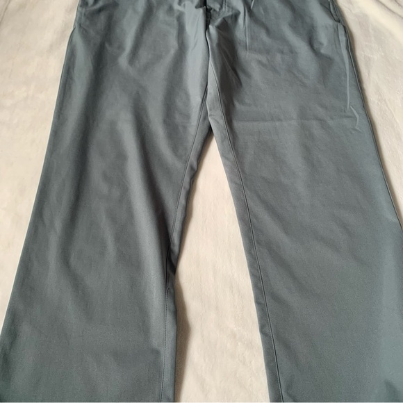 Travis Mathew Men’s Green Stretchy Pants Men's Size 36 - Picture 9 of 11